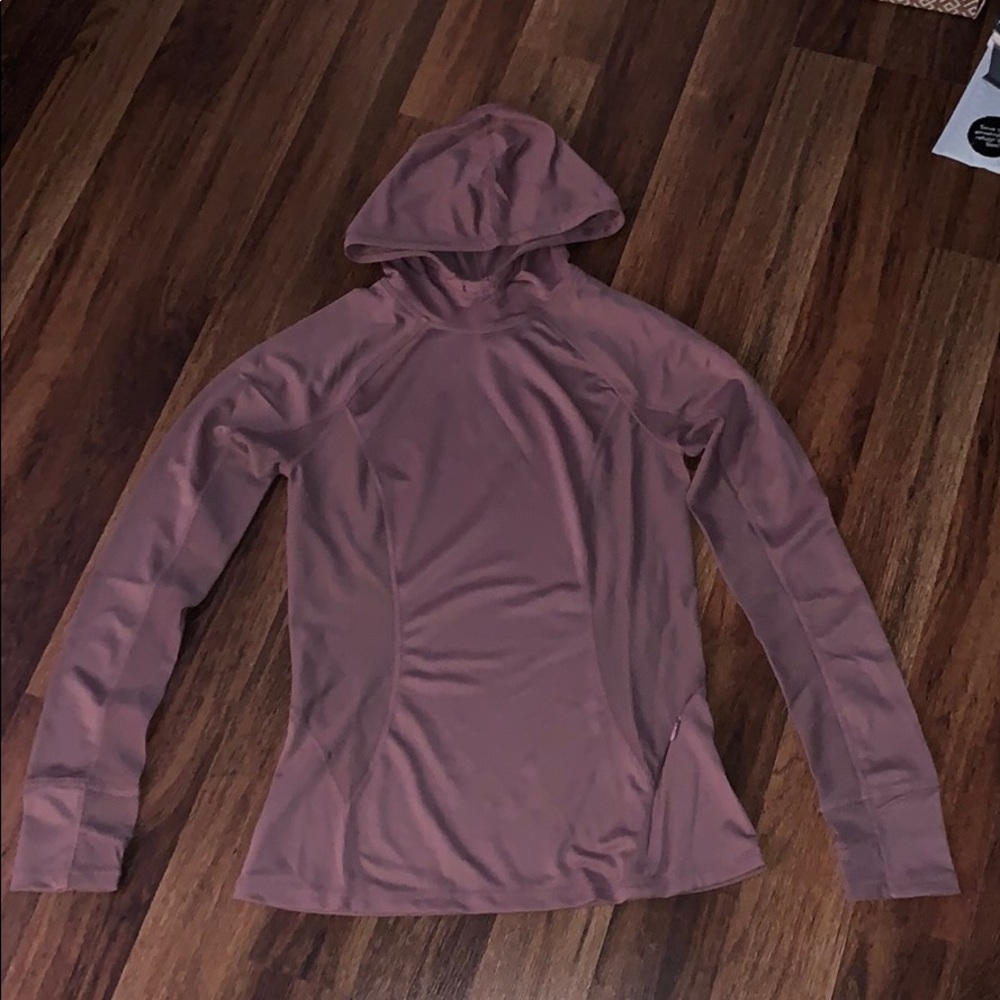 Fabletics performance pullover - Picture 2 of 7